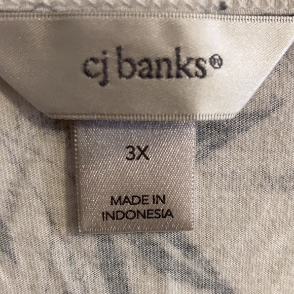 CJ Banks white/navy blouse - Picture 4 of 8